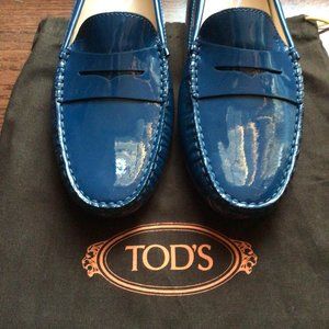 Tod's Gommino NEW $595 BLUE Driving Moccasins Patent Loafers Size 41 11